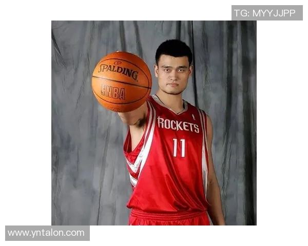 姚明在关键时刻展现绝佳技巧成功绝杀对手赢得比赛荣耀 姚明在关键时刻展现绝佳技巧成功绝杀对手赢得比赛荣耀